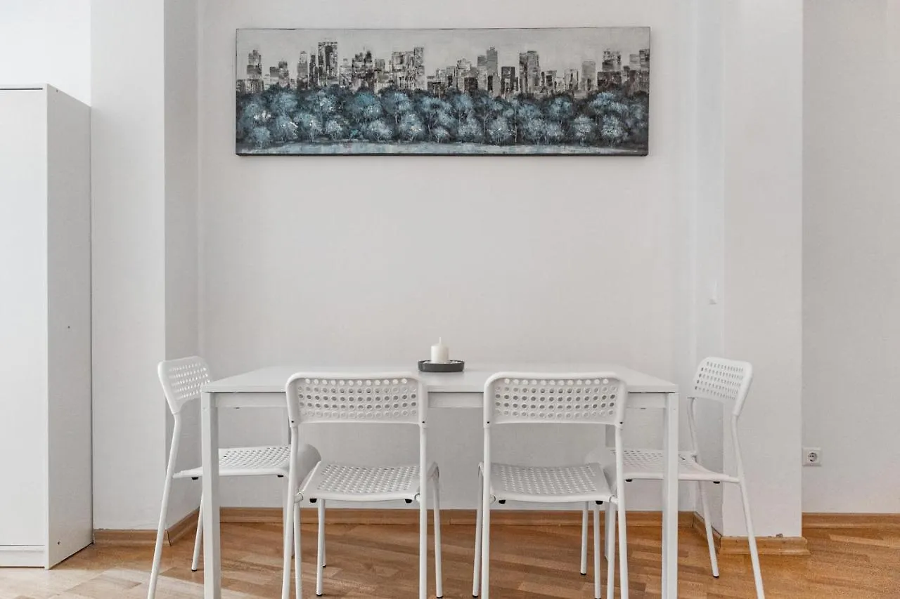 Gasometer Apartment - Designer Building With Amazing View Viyana Avusturya